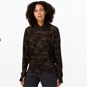 Lululemon • Scuba Pullover • Size 6